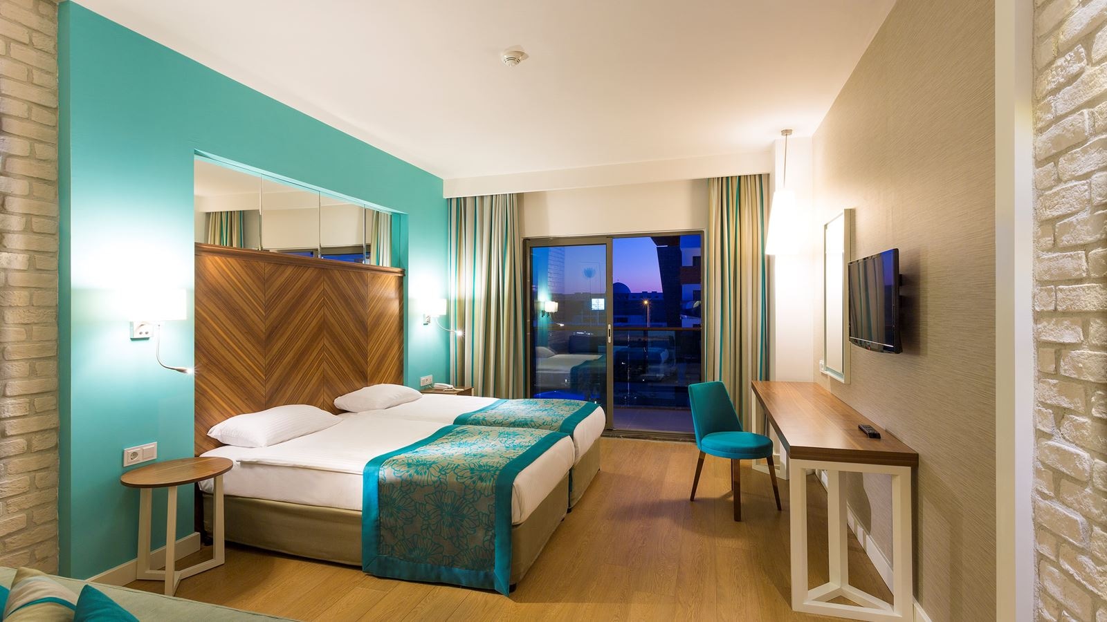 rooms-single-standard-room-side-sea-view