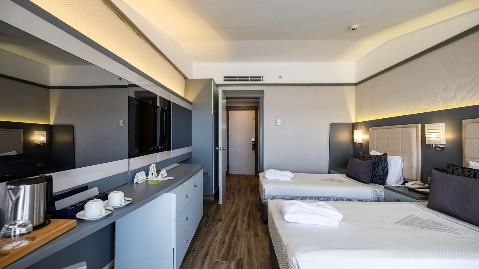 rooms-suite-room