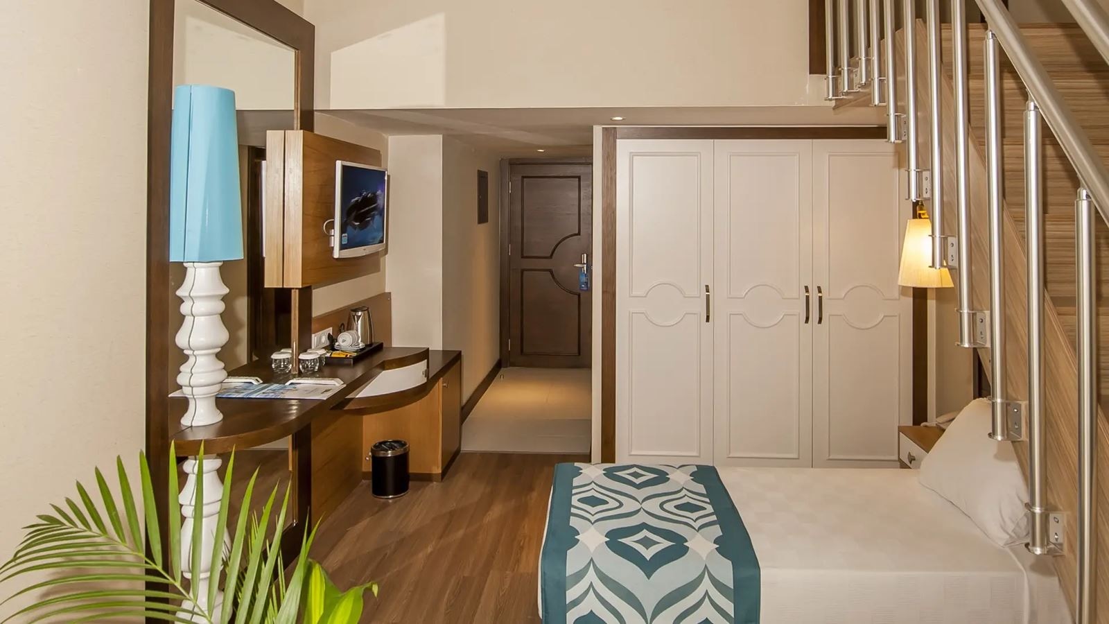 rooms-dublex-family-room