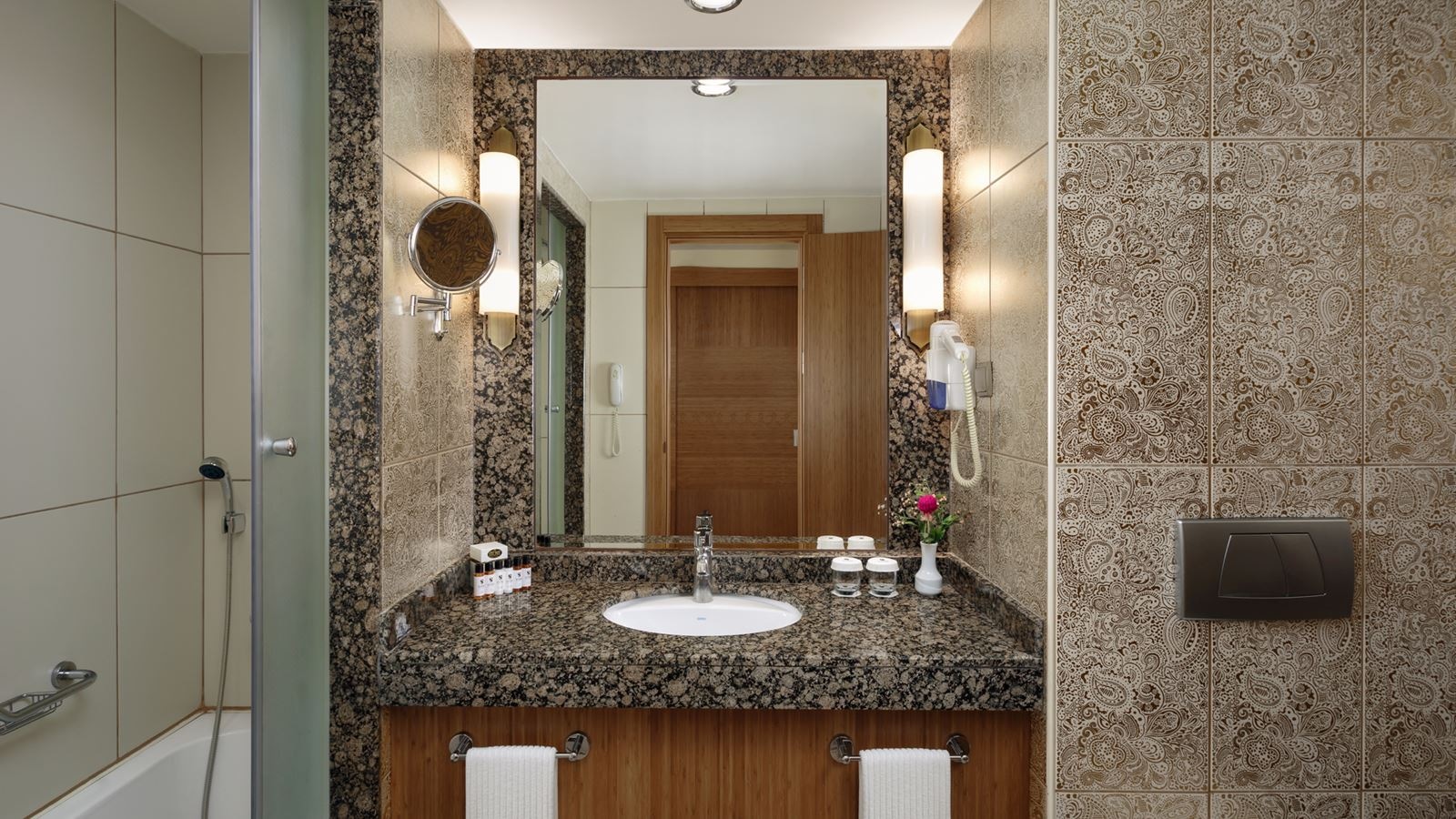 rooms-superior-standard-room