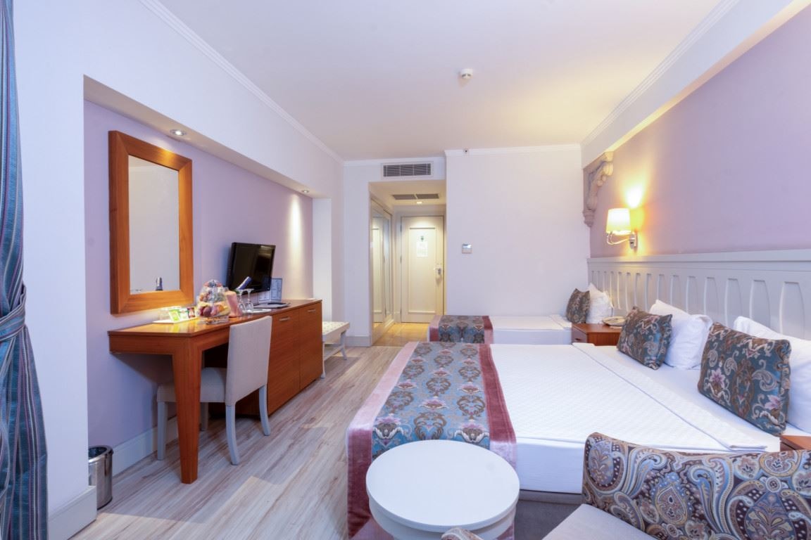 rooms-deluxe-room-sea-view