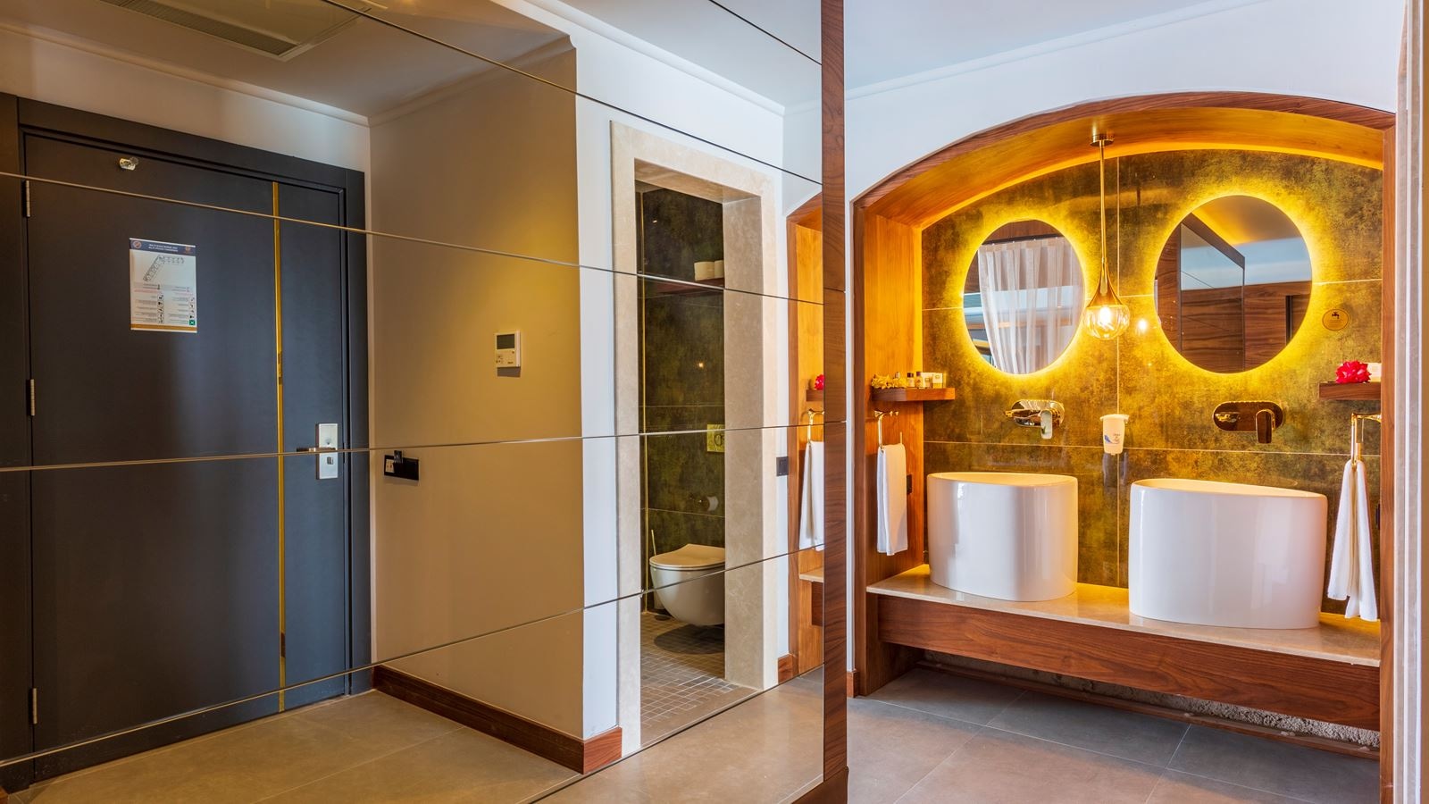 rooms-luxury-suites-with-jacuzzi