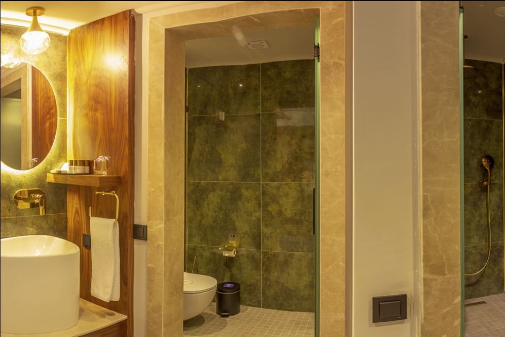 rooms-luxury-suites-with-private-pool