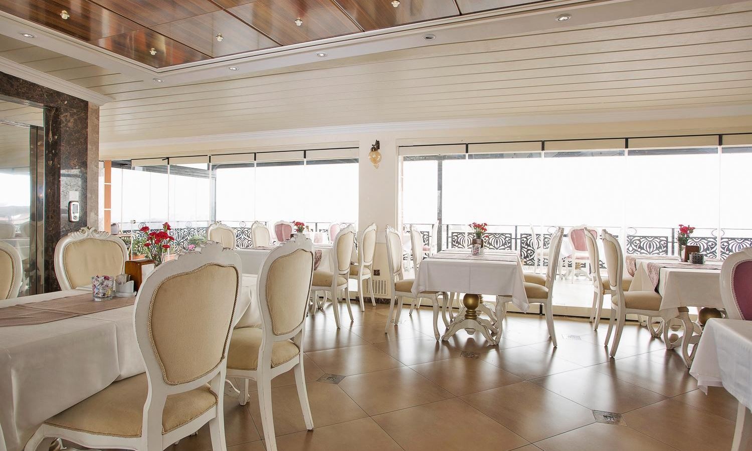 restaurants-restaurants