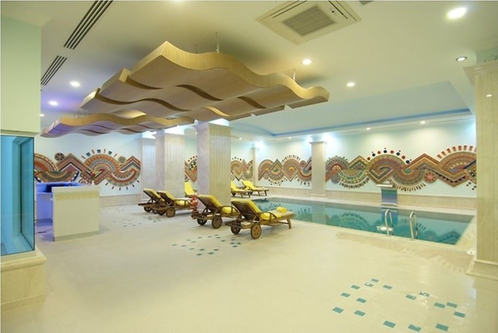 pools-indoor-pool