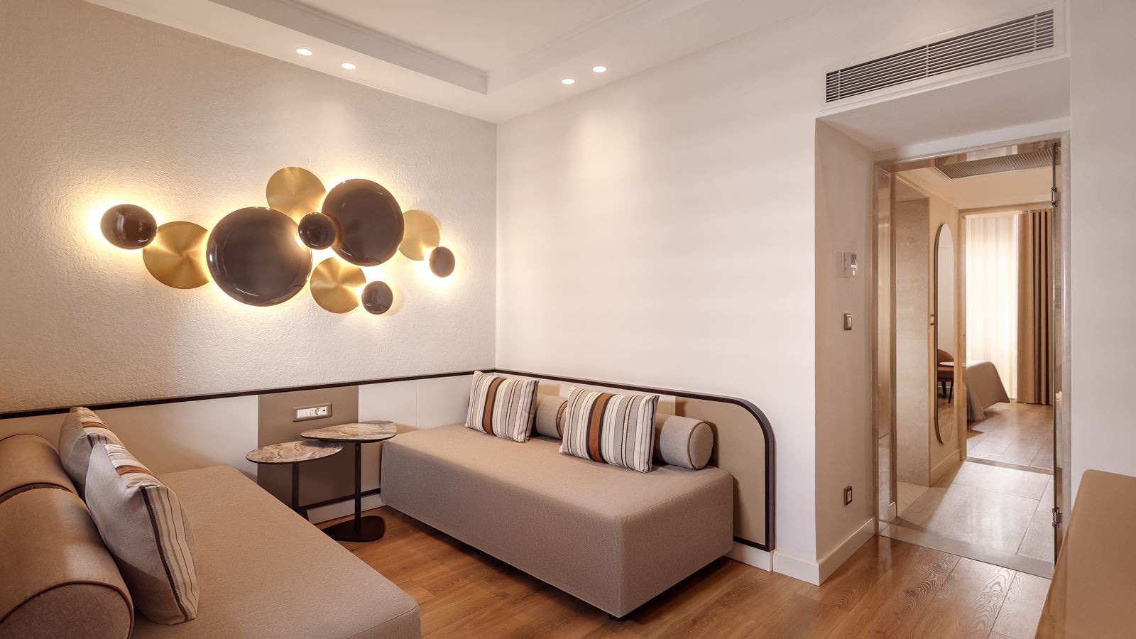 rooms-deluxe-family-sea-view