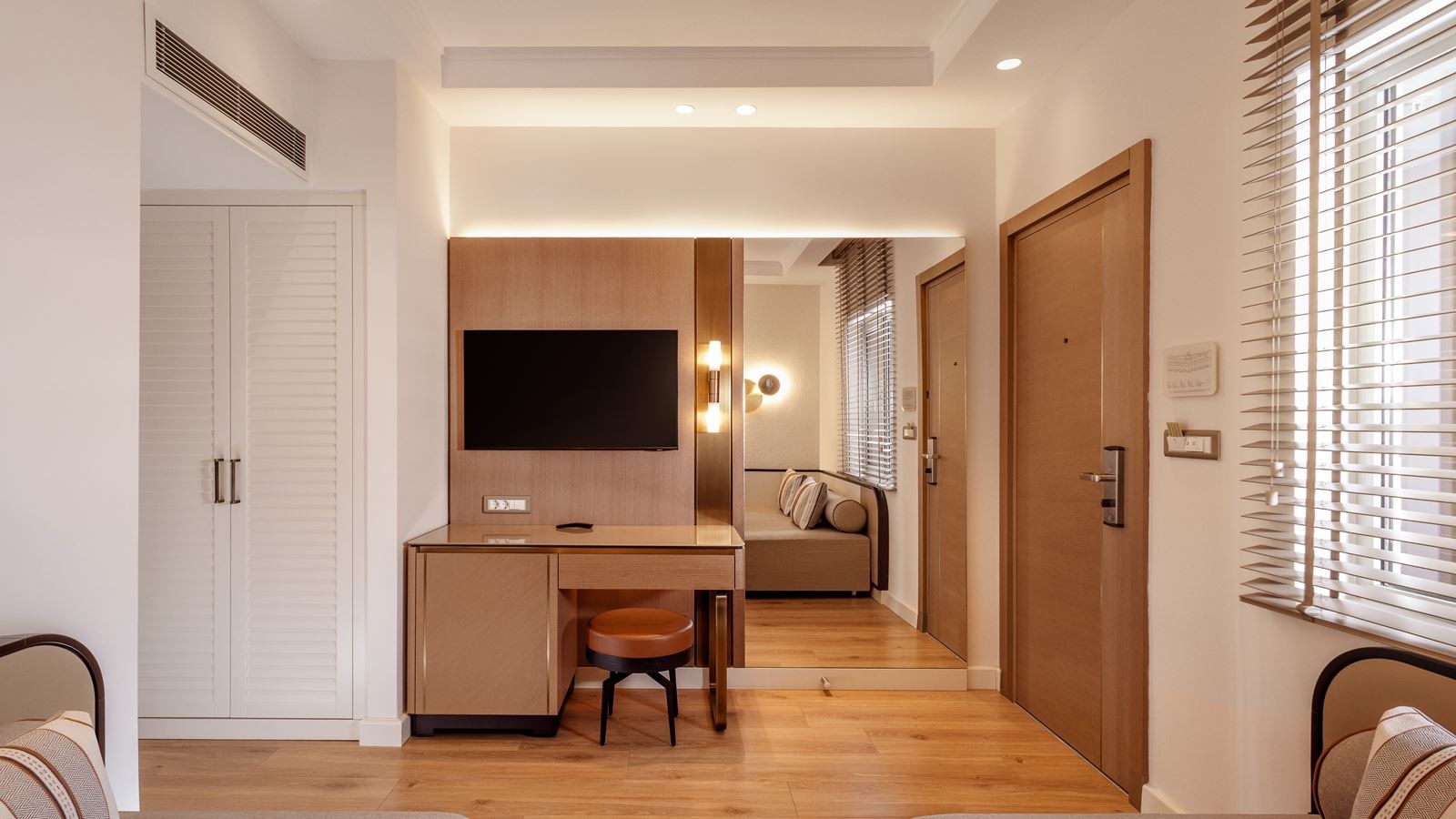 rooms-deluxe-family-sea-view