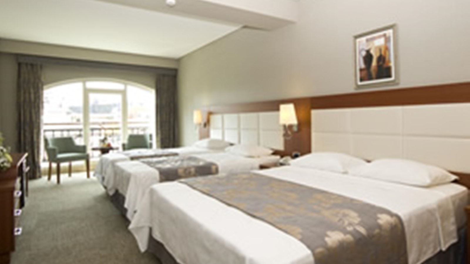 rooms-triple-capacity-3-one-bedroom