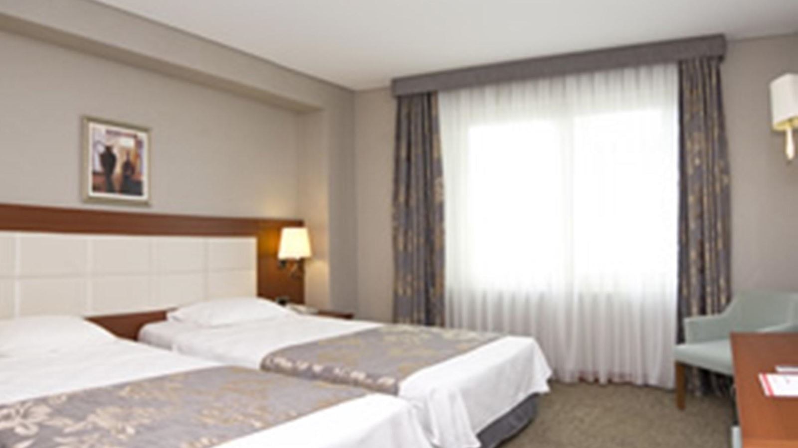 rooms-family-room-standard