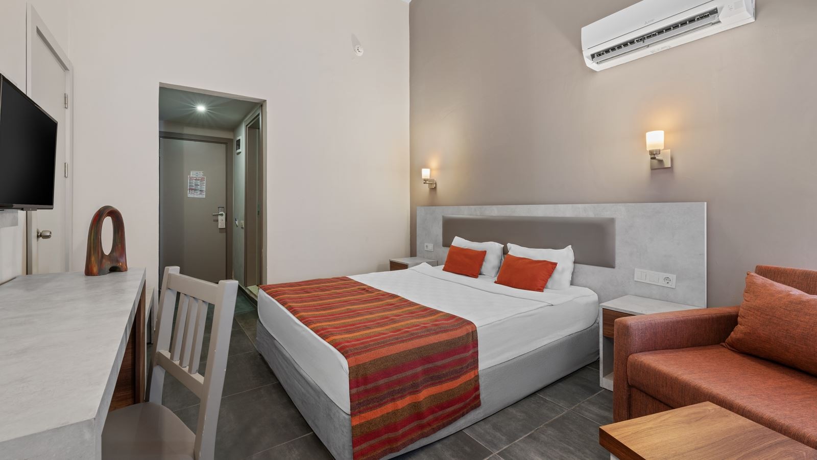 rooms-connection-room