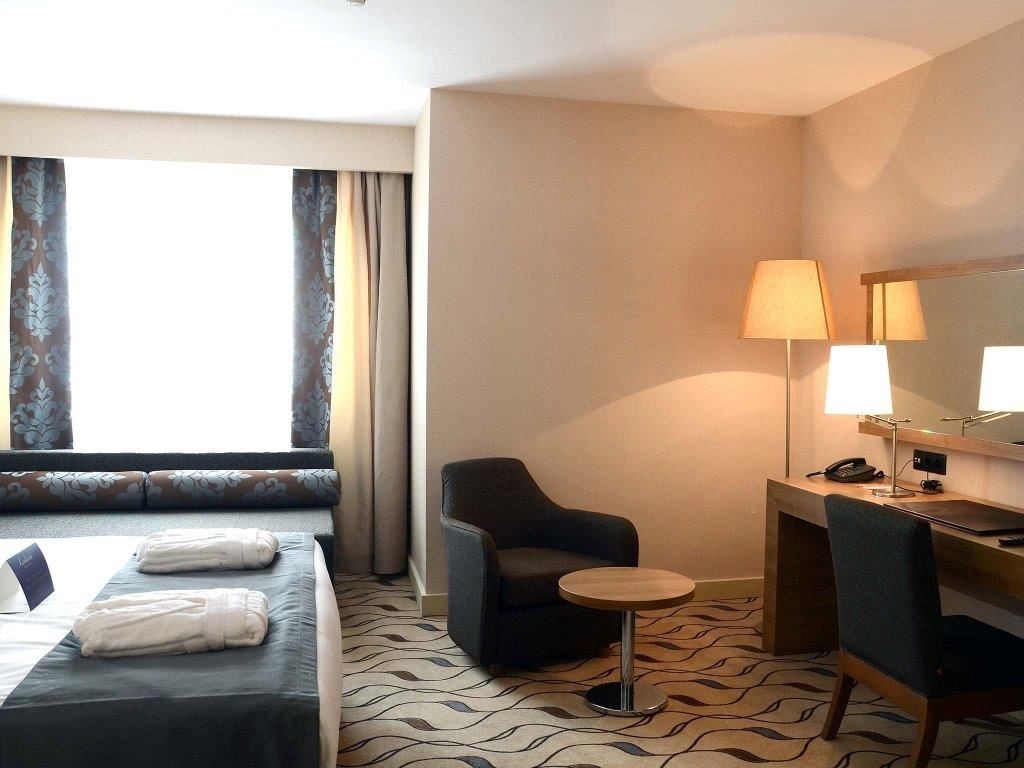 rooms-bed-in-dormitory-luxury