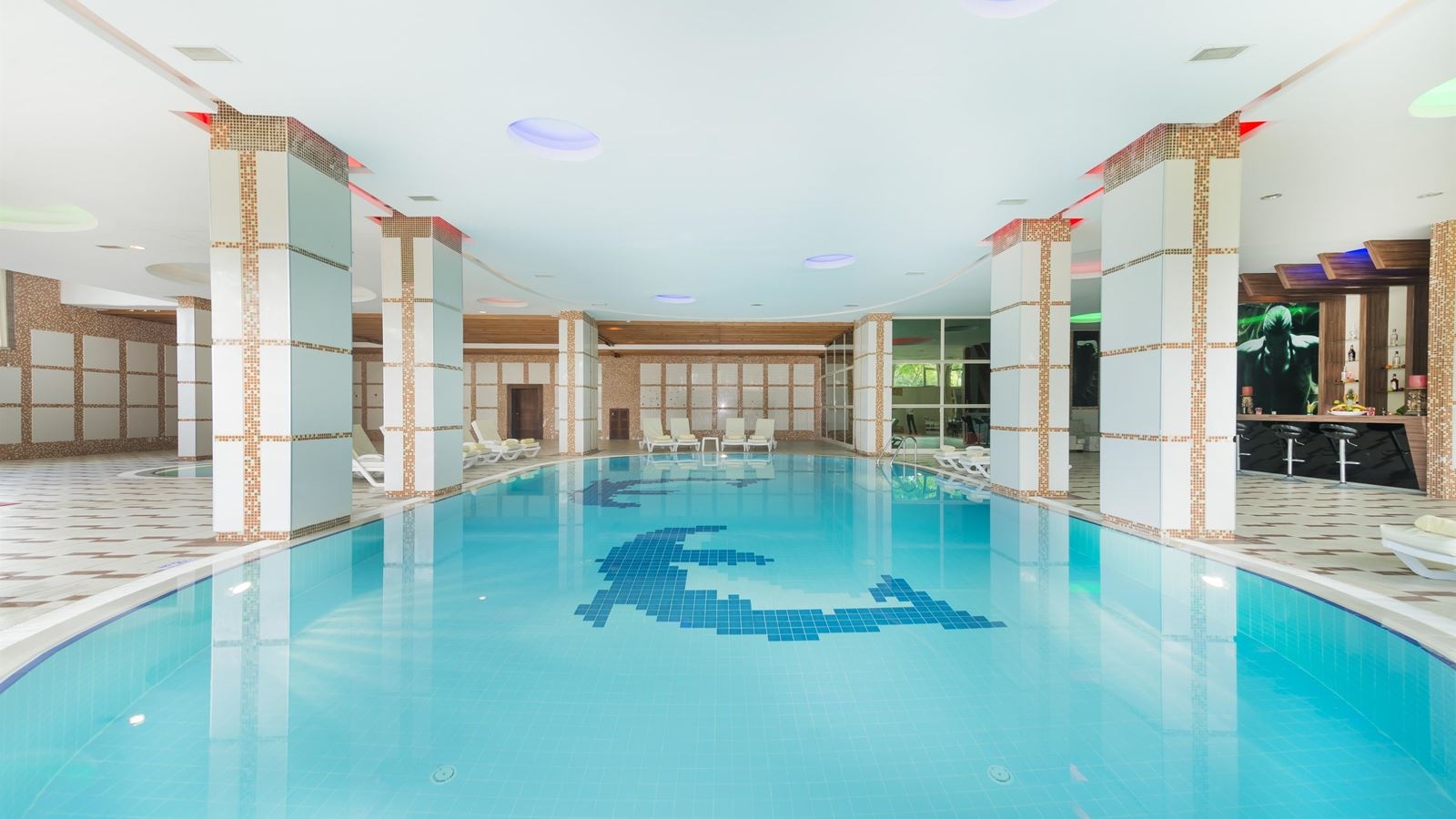 pools-indoor-pool
