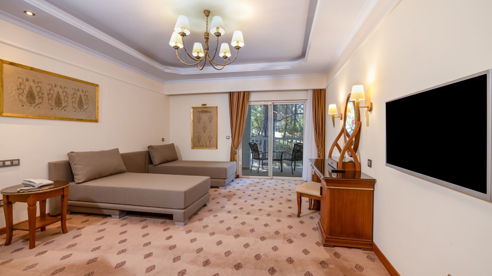 rooms-club-family-suite-grand