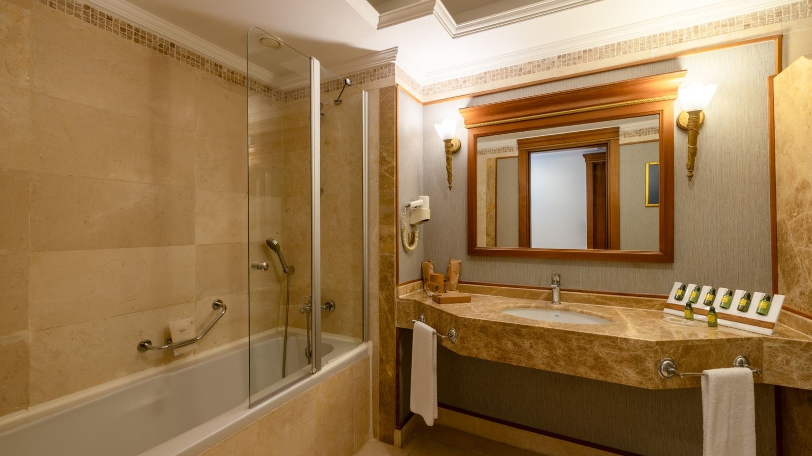 rooms-club-family-suite-grand