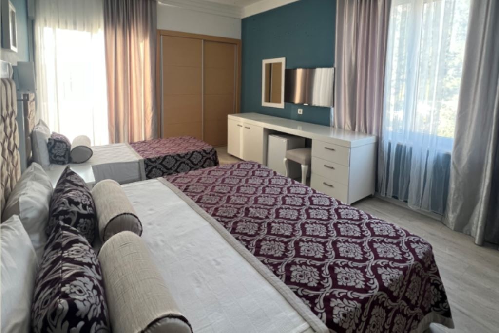 rooms-standard-room-land-view