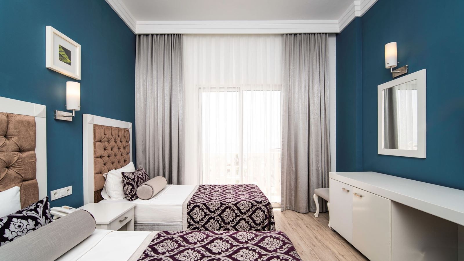 rooms-standard-room-land-view