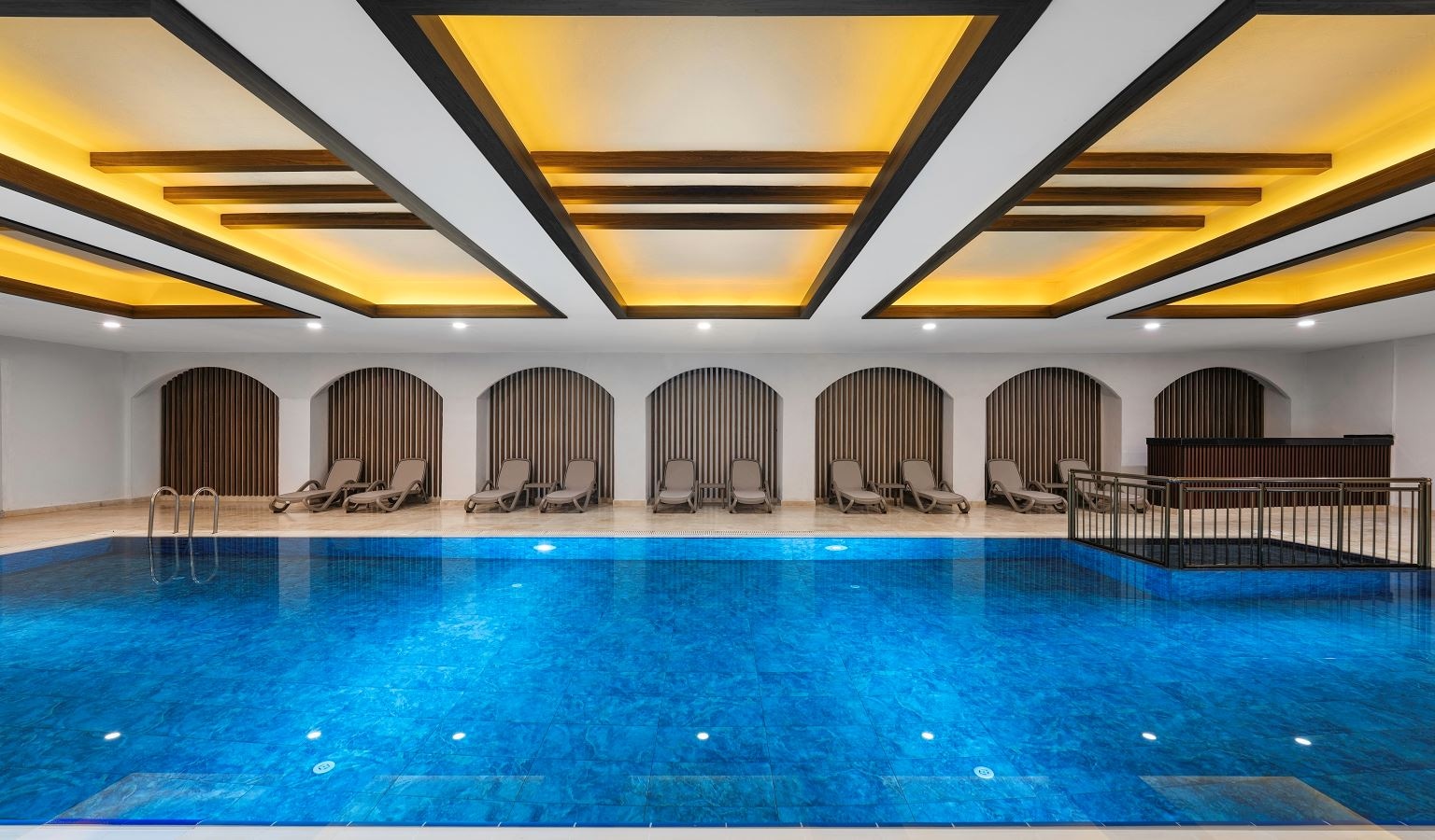 pools-indoor-pool