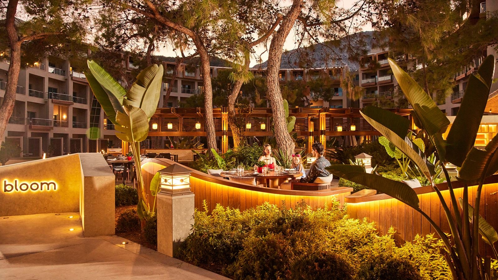 restaurants-bloom-â-la-carte-restaurant