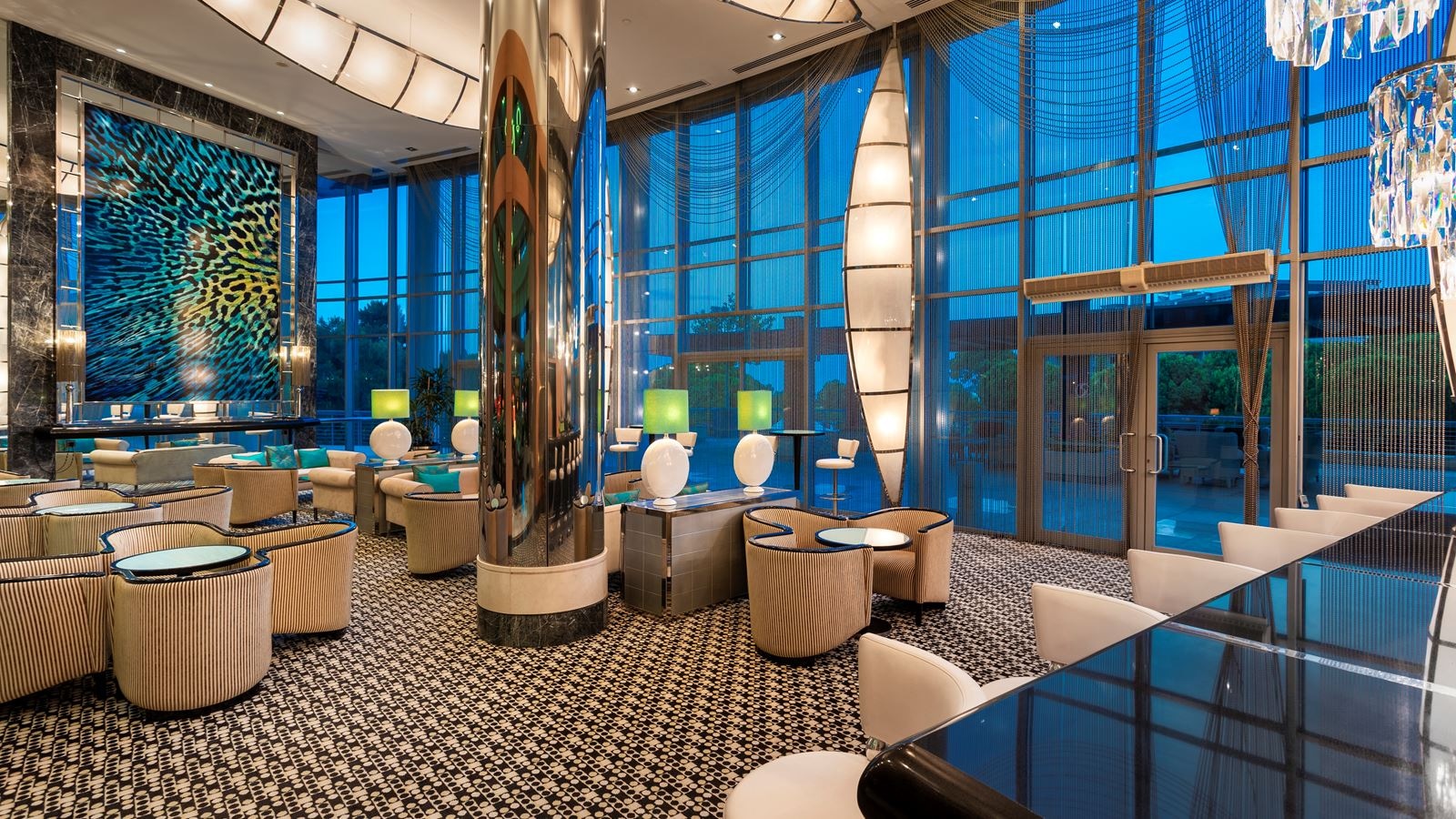 bars-white-and-black