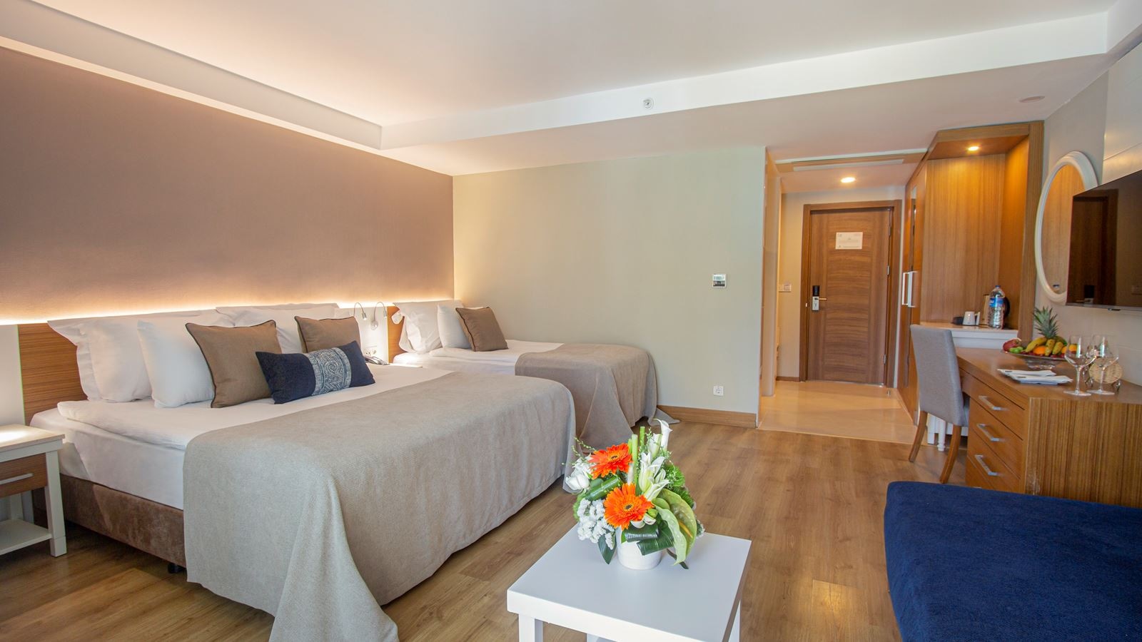 rooms-deluxe-superior-room