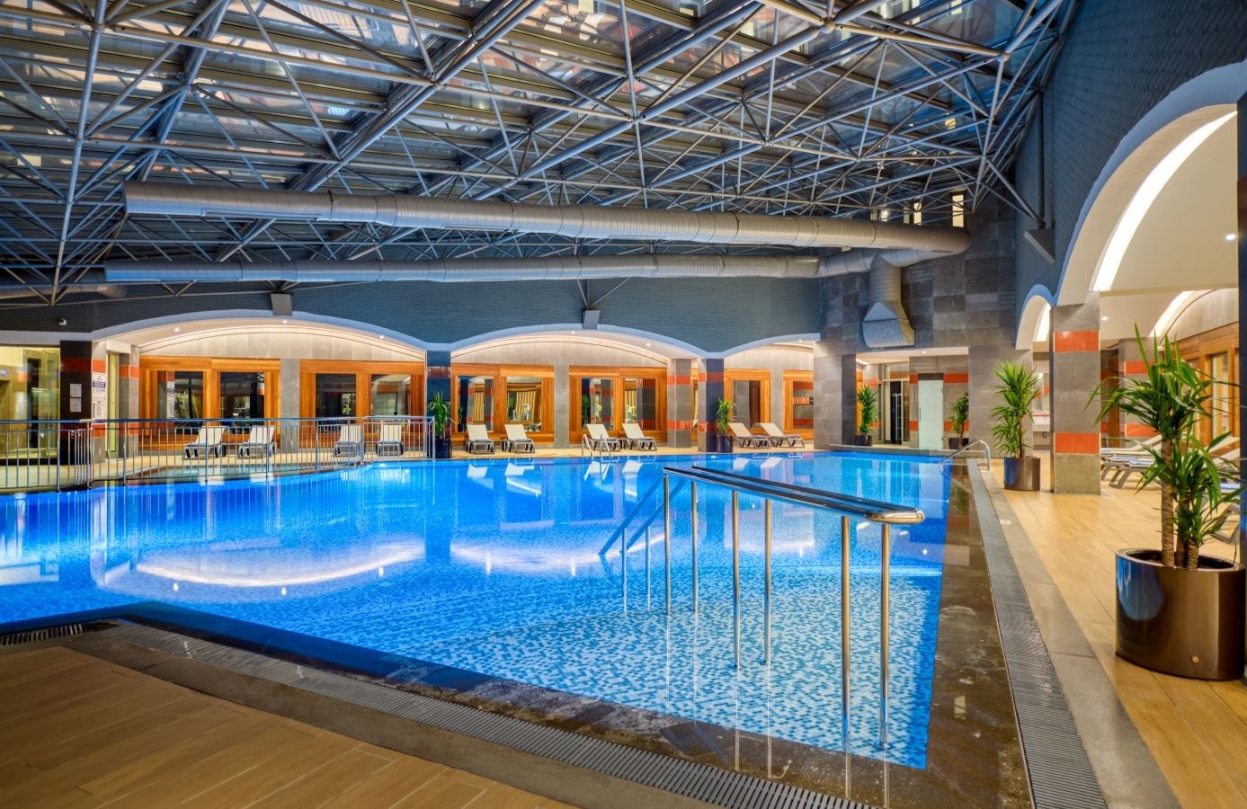 pools-indoor-pool