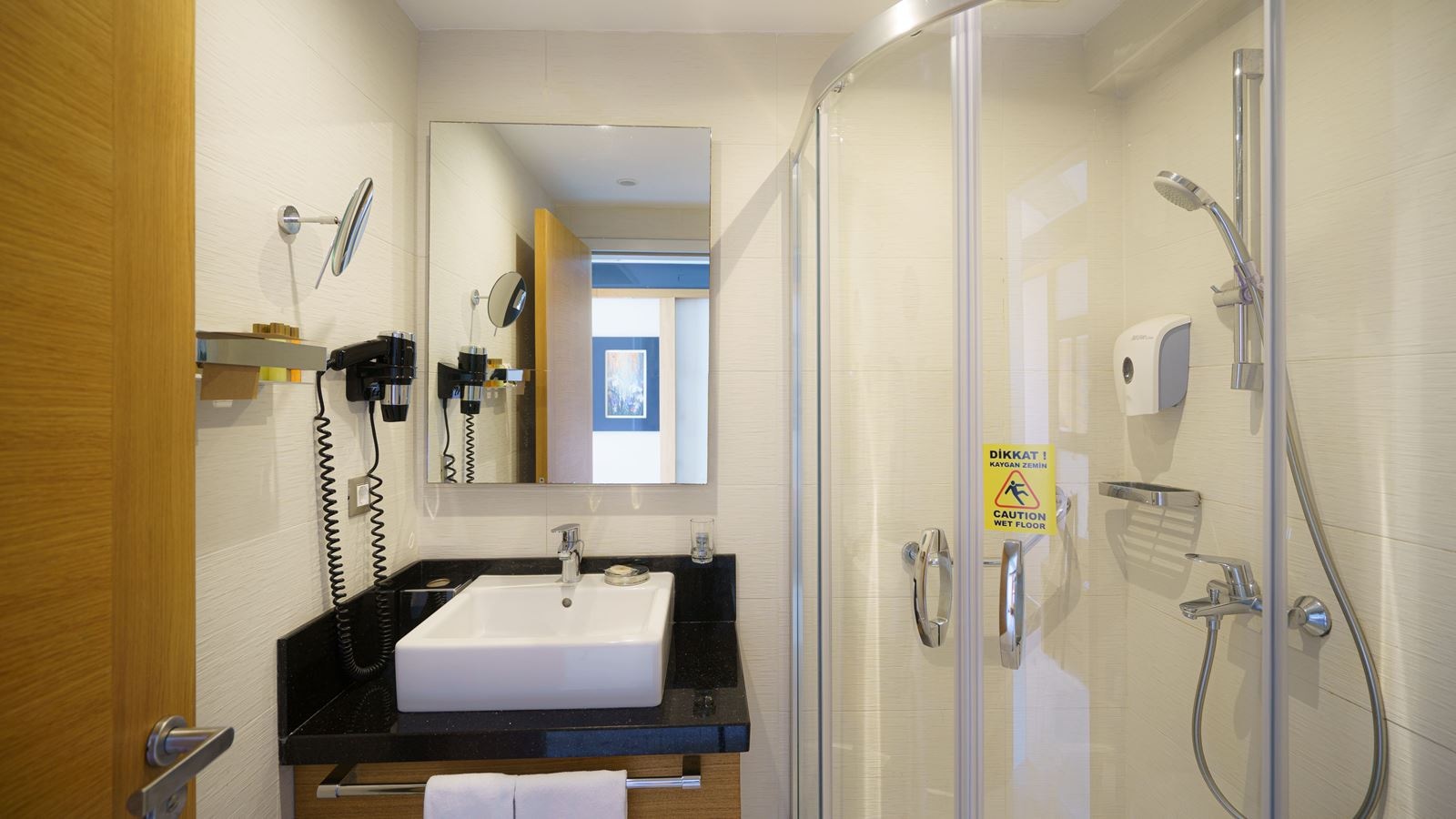 rooms-standard-sea-view-room