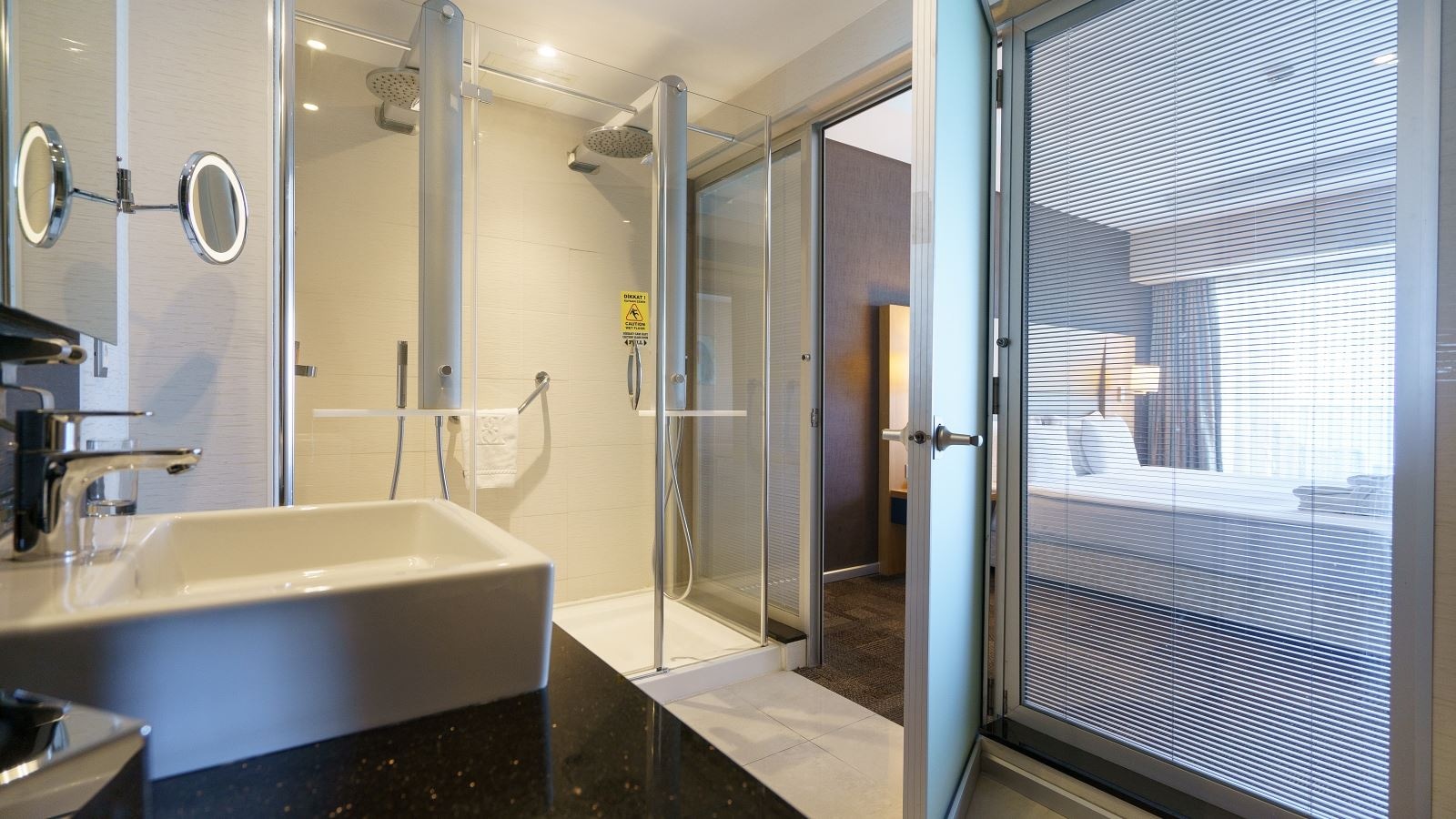 rooms-junior-suite