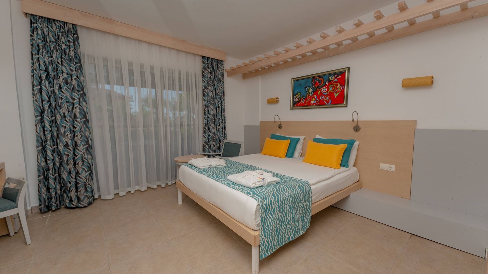 rooms-lake-house-standart-pool-view