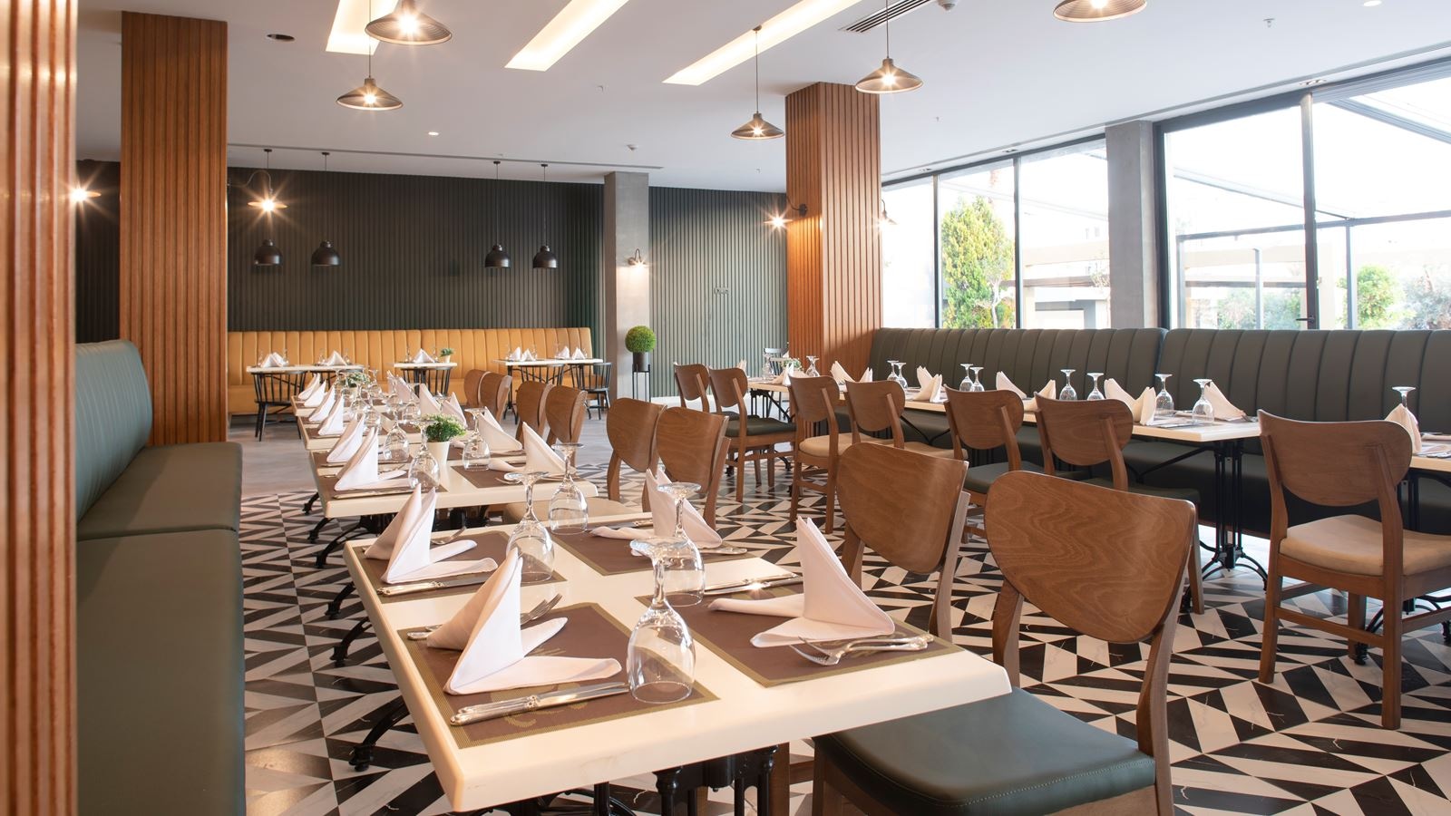 restaurants-main-restaurant