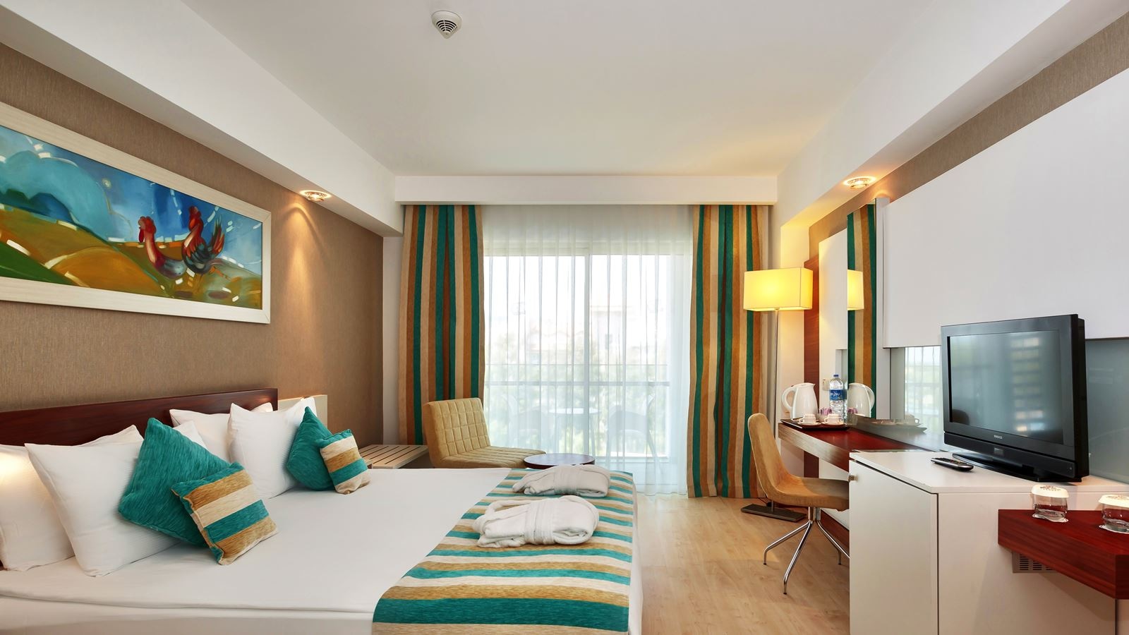 rooms-standard-room-side-sea-view