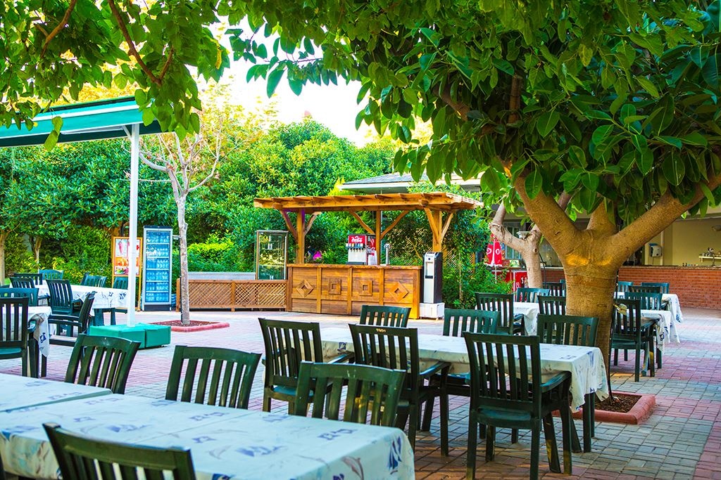 restaurants-beach-bar