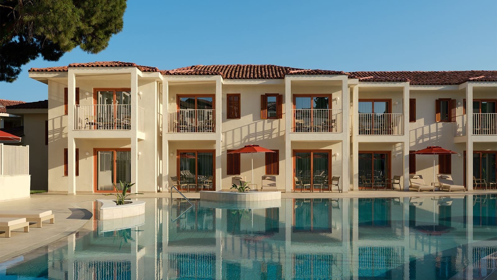 rooms-lagoon-suite-upper-floor