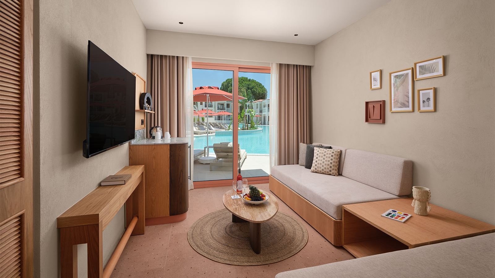 rooms-lagoon-premium-suite-direct-pool-access