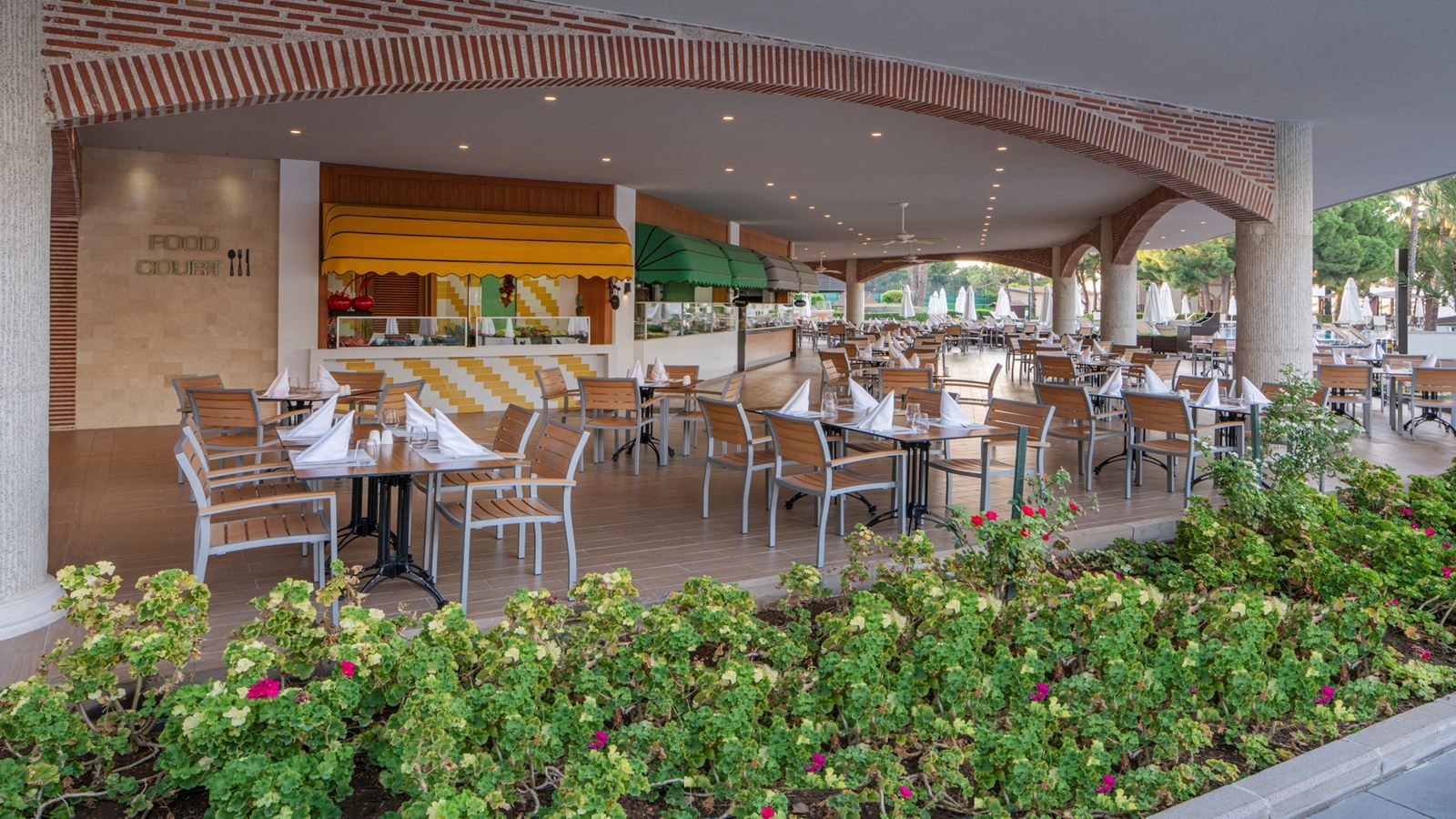 restaurants-food-court