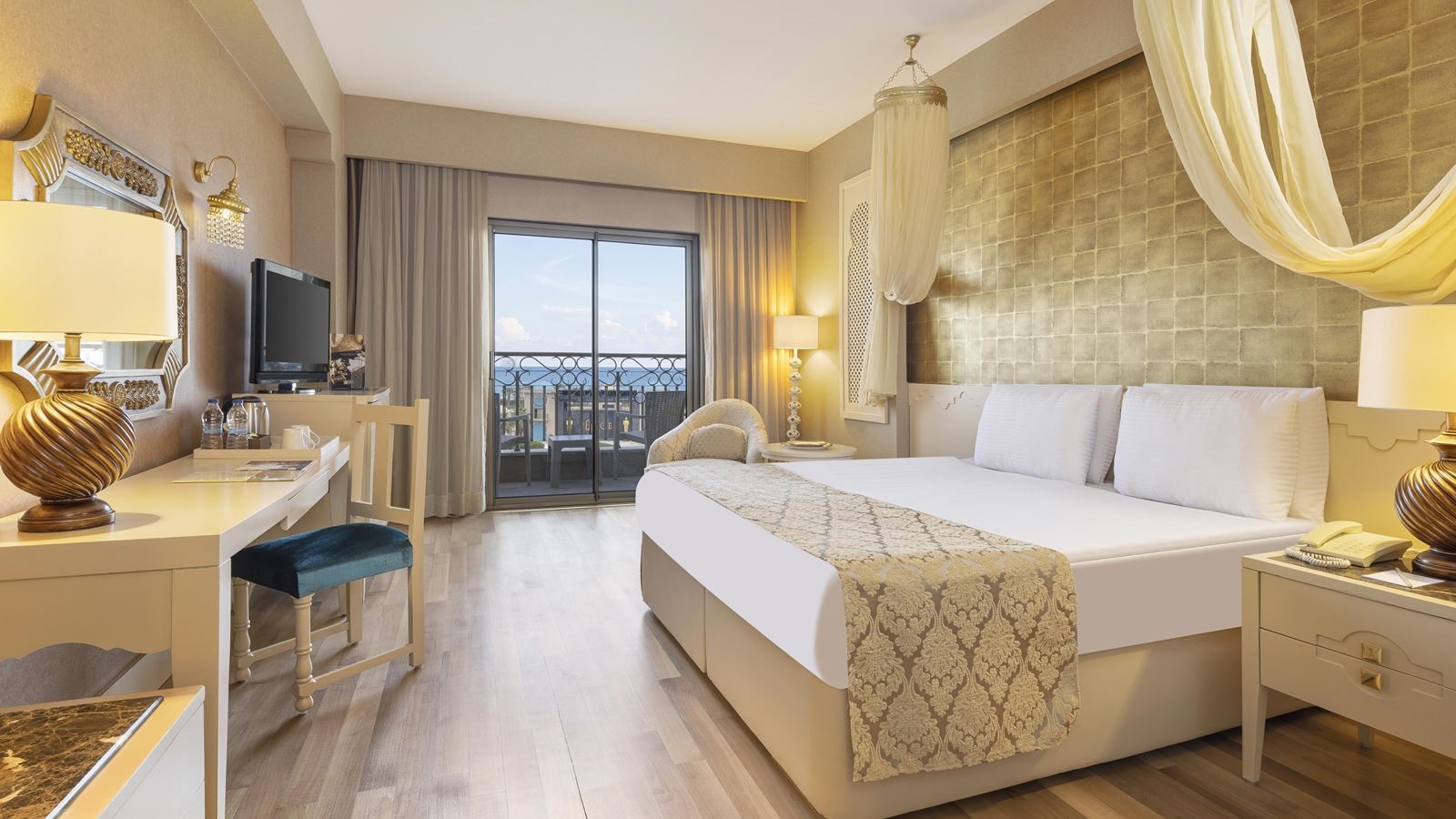 rooms-standard-room-partly-sea-view