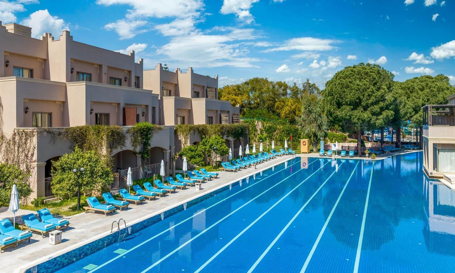 rooms-annex-building-pool-room-pool-view-with-balcony