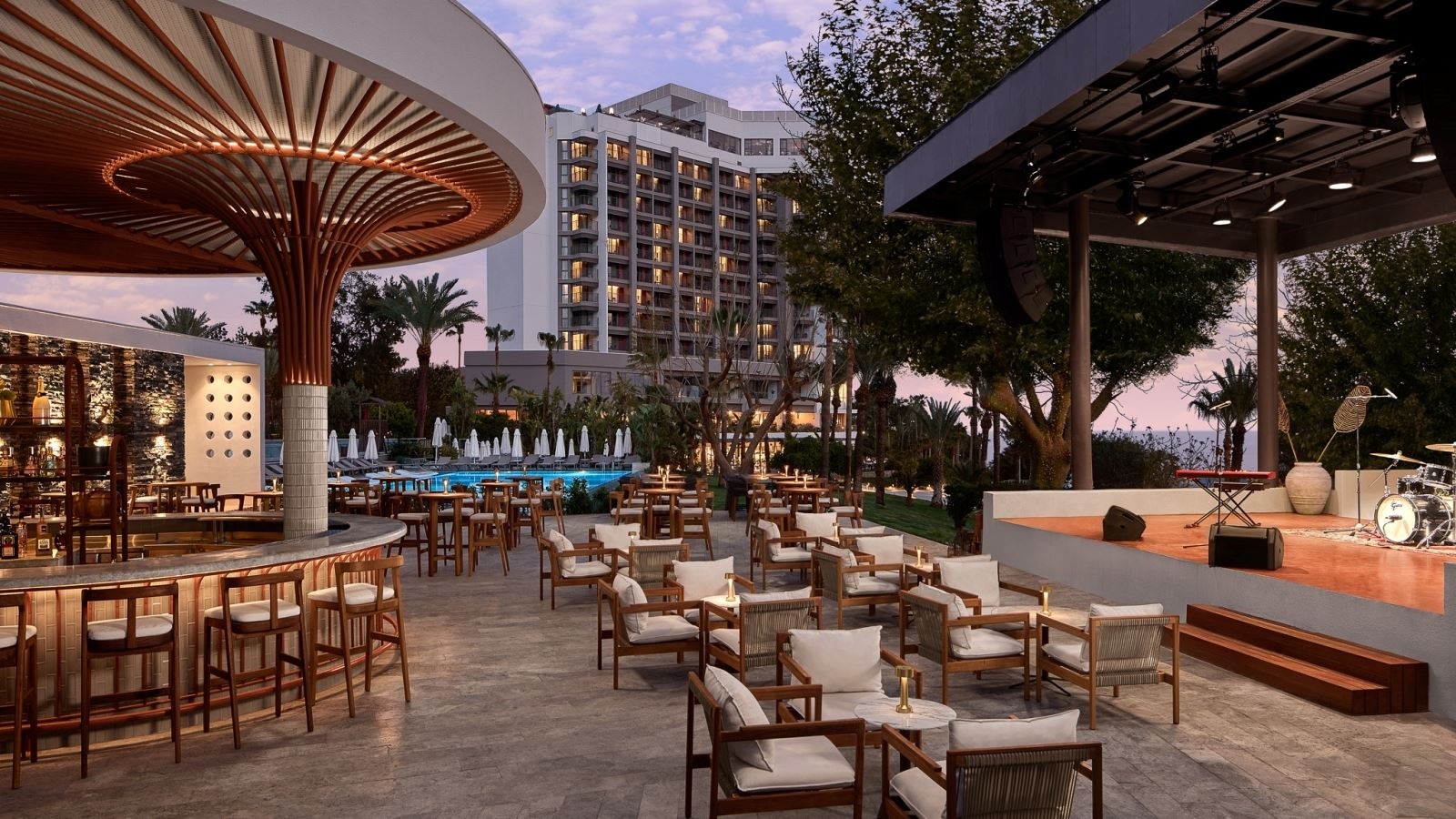 bars-the-251-social-club