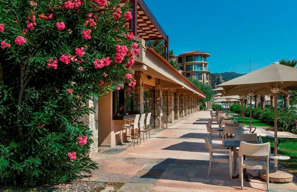 restaurants-yacht-club