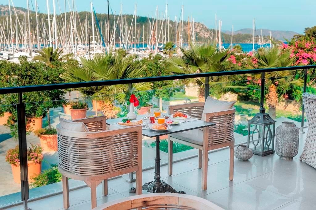 restaurants-lobby-lounge