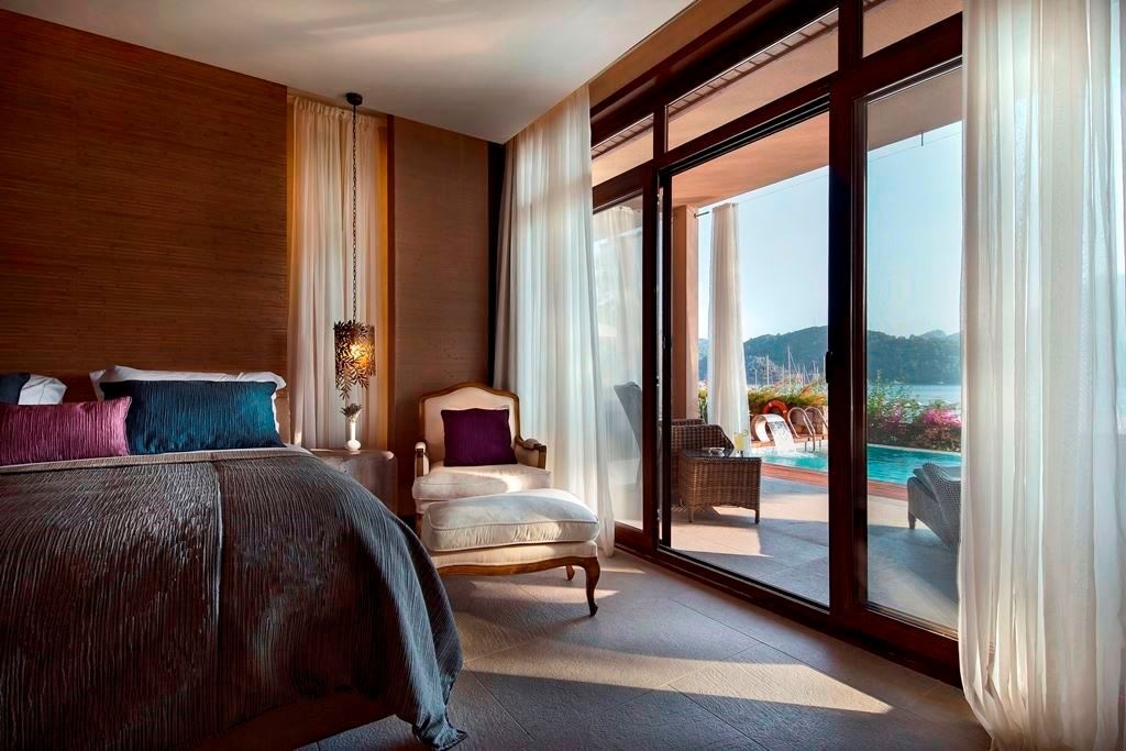 rooms-grand-deluxe-room