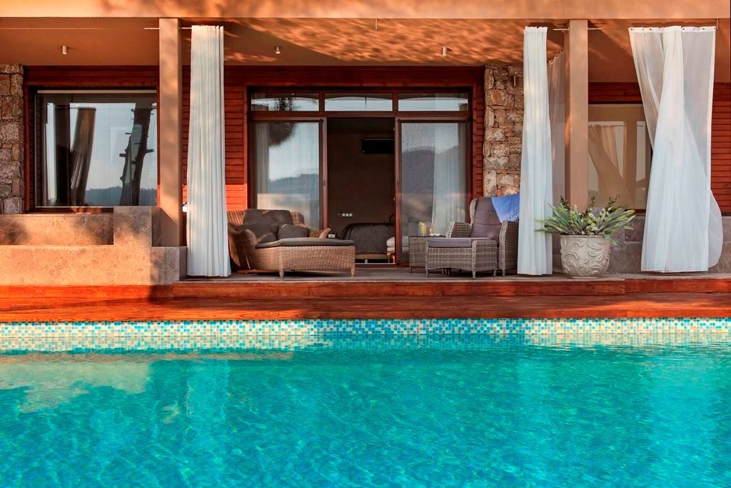 rooms-grand-deluxe-room