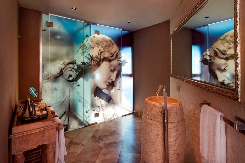 rooms-tower-suit-room