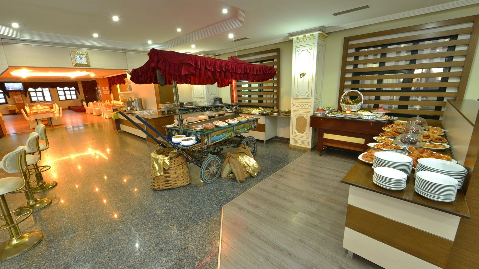 restaurants-restaurants