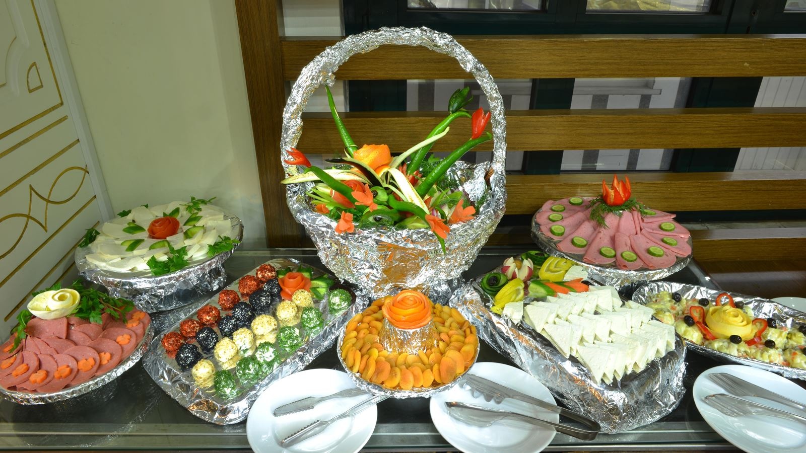 restaurants-restaurants