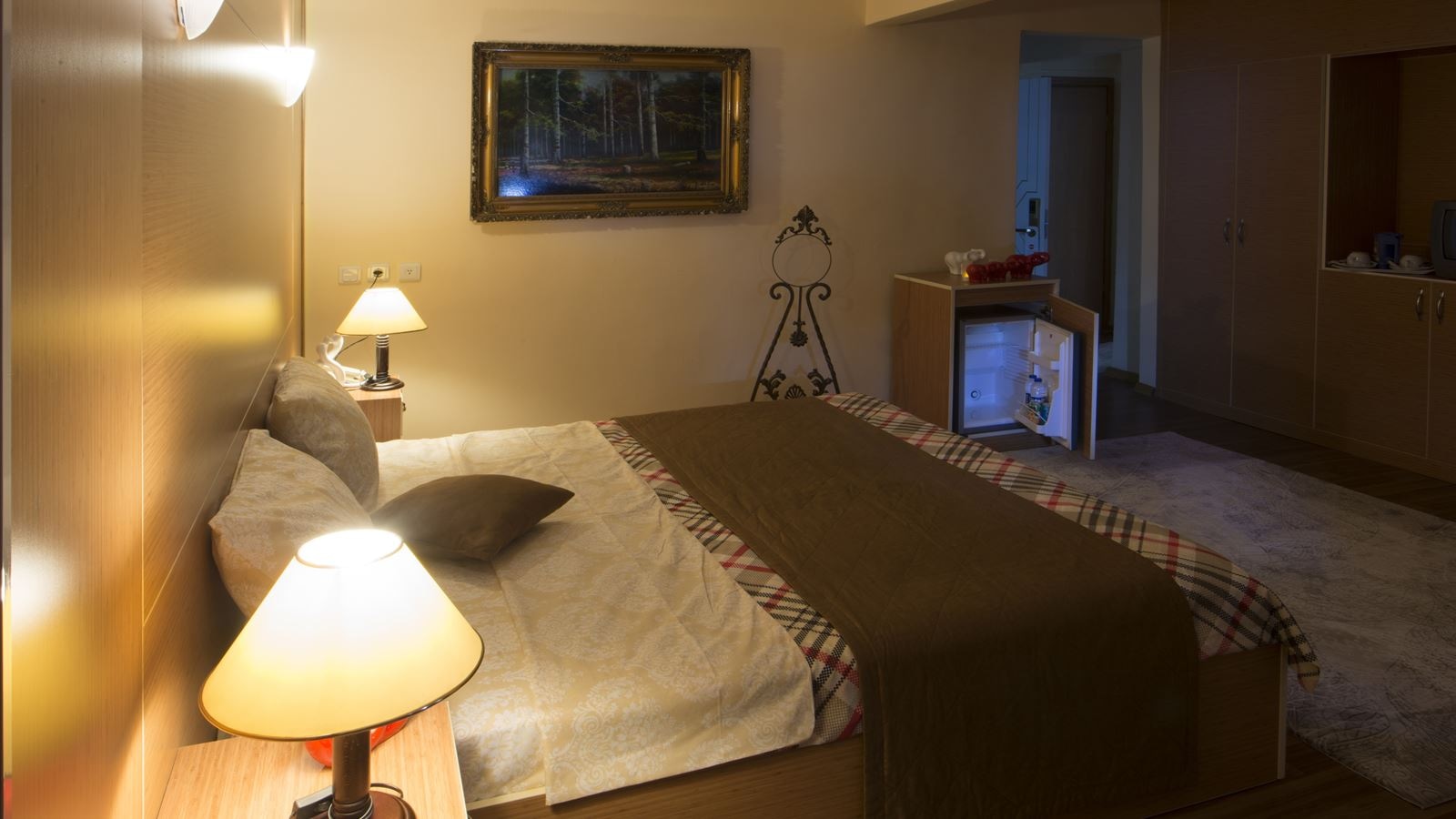 rooms-family-room-standard