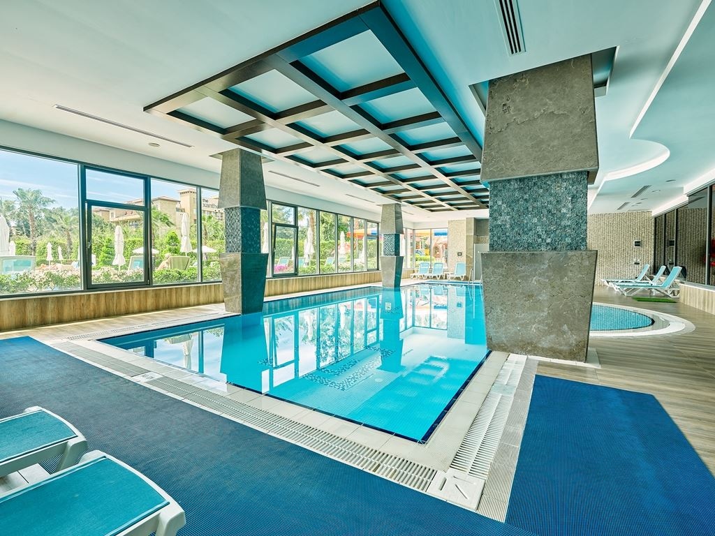 pools-indoor-pool