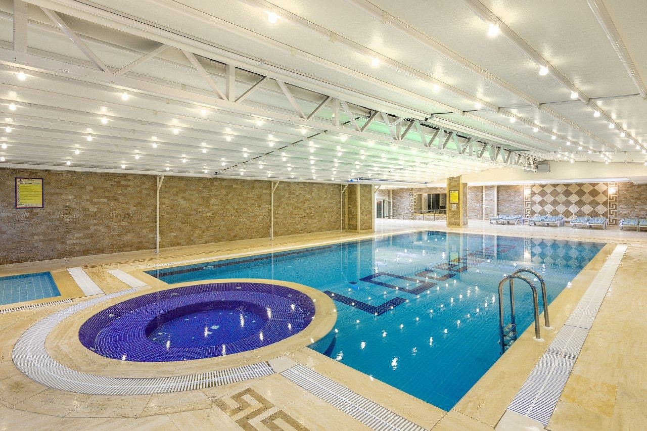 pools-indoor-pool