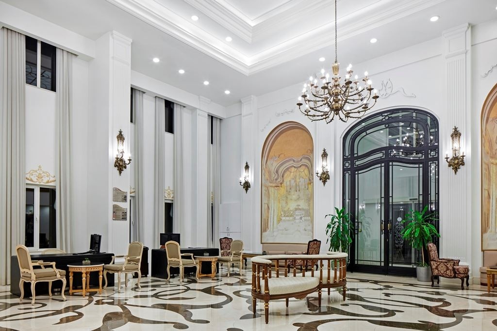 general-main-building