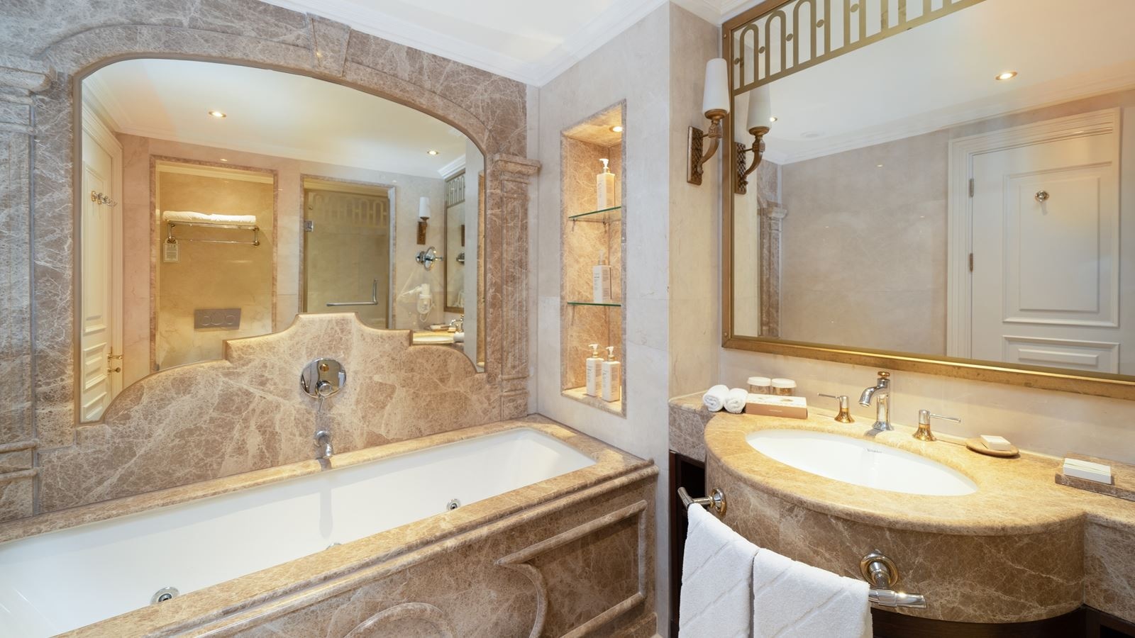 rooms-grand-dublex-suite