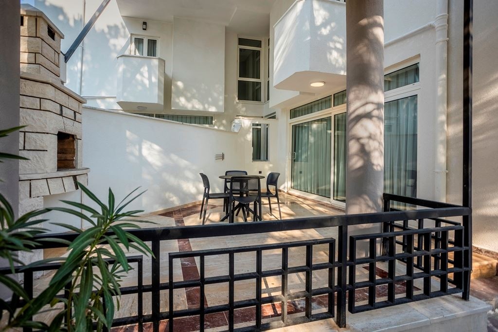 rooms-deluxe-dublex-200-m2